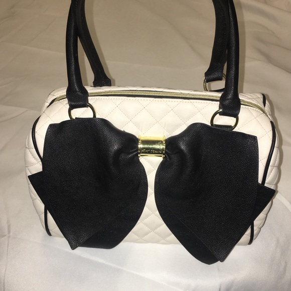 Betsey Johnson Handbags - Authentic Betsey Johnson Purse